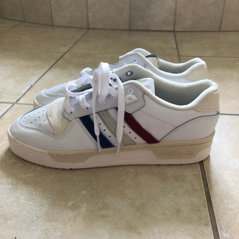 Adidas Rivalry Low Sneakers